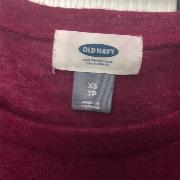 maroon/pink old navy tee - Picture 2 of 3